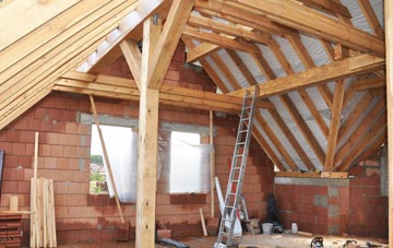 Kneeton attic trusses
