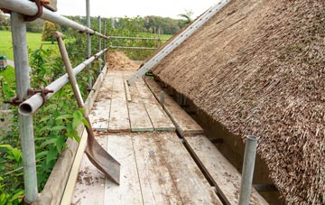 advantages of Kneeton thatch roofing